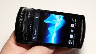 Sony Ericsson Xperia Neo V MT11i - сенсорный моноблок / процессор 1 ГГц / камера 5 Мп / 3G / A-GPS