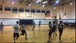 Shortest kid on the team scores a 3ptr