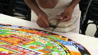 KARUNA DANA. Monjes de Gyuto haciendo un mandala de arena, artistas consumados.!!!