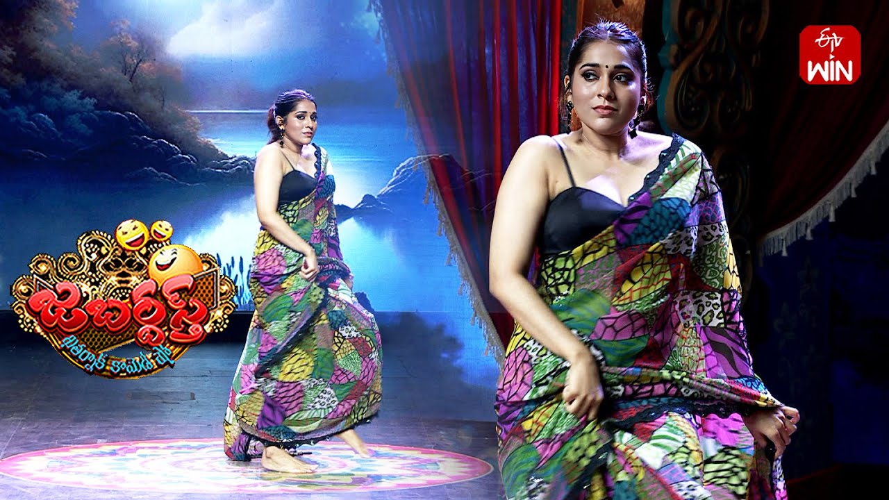 Rashmi Gautam sexy in sleeveless bra