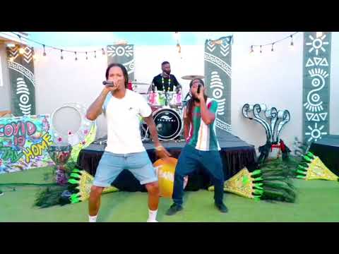 Tsunami y Freddy Rasta : Wuk .