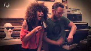 Session live - Flavia Coelho et Tom Fire