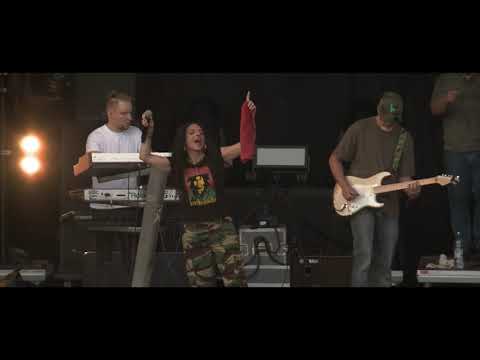 United Flavour - CANDELA feat. General Poky (Medial Banana) live at Uprising Festival 2019