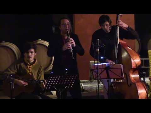 "Moritz-Weiß-Klezmer Trio" live im Schloss Thaller