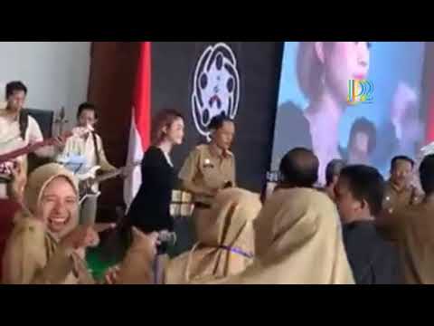 Satu nama tetap di hati - arlida putri duet bareng anggota perda rembang