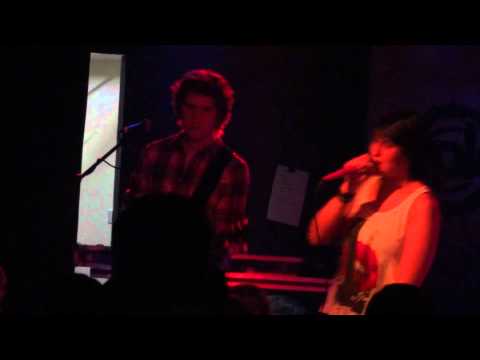 Planet Emily - Nummer eins [Live@Gig Saal Hannover 02.12.2011] [HQ]