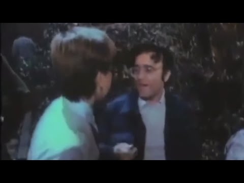 Rare video of River Phoenix behind the scenes of Explorers 1985