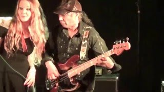 Layla Zoe - Work Horse