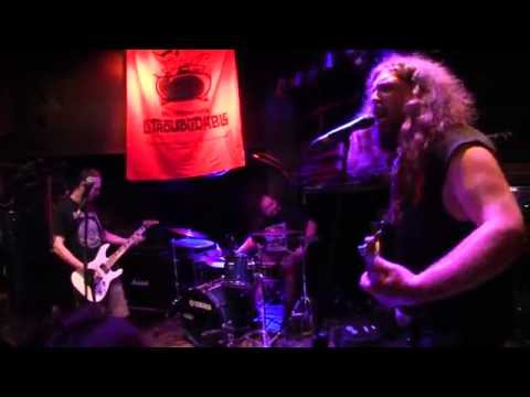 EARSLAUGHTER VOL.1 - GOWL live @ Katacombes, Montreal - 4/06/2016