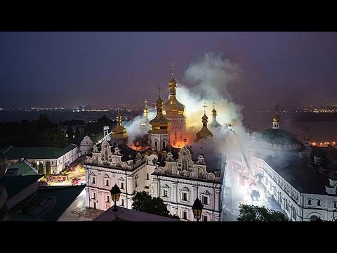 Arde la catedral de Kiev: Rusia lanza nuevos ataques contra Ucrania y mata a 11 personas