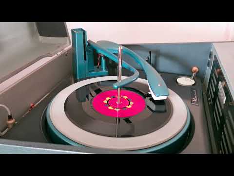 Walk Right Back ~ The Everly Brothers ~ 1961 Warner Bros 45rpm ~ 1963 Bush SRP31D Record Player