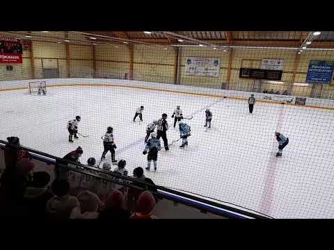 JYP U11 (2011) 18.12.2021 klo 13:30 Pelitällit Mäntsälä Pelicans Valkoinen - JYP Hurriganes
