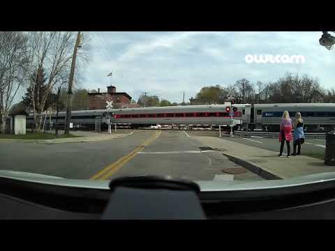 Peekskill metro north rail road crossing on OwlCam