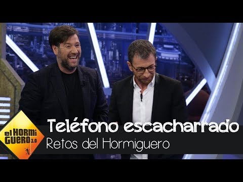 Pepe Viyuela y Antonio Garrido juegan al teléfono escacharrado de Carlos Latre - El Hormiguero 3.0