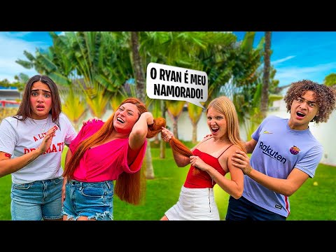 DESCOBRI ALGO TERRÍVEL DA MINHA IRMÃ ADOTIVA - BIZARRO 😱😱😱