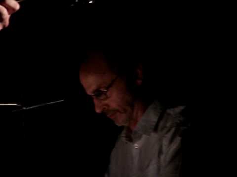 Kerry Minnear sings...