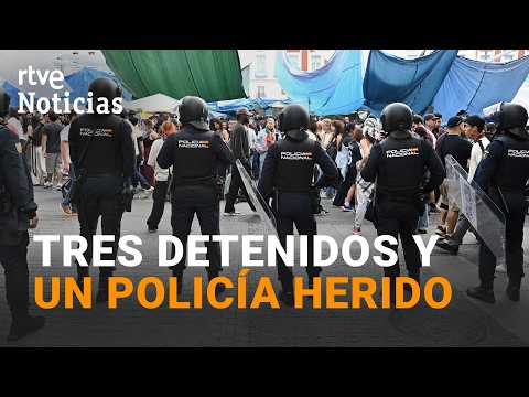 Los altercados en Sol tras el desfile del 12O dejan tres detenidos y un policía herido | RTVE