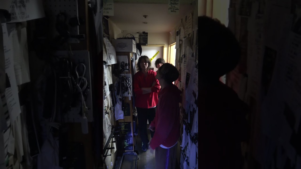 本番直前、ステージ裏。 #legobigmorl #バンド #ライブ #音楽 #邦ロック