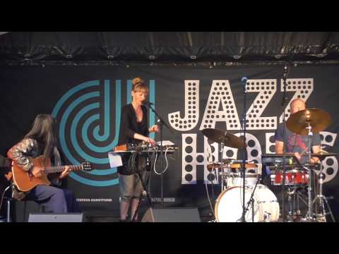 Orbit Stern & Q + Yoshitake Expe (JP), live outside Jazzhouse, Copenhagen 20170711b