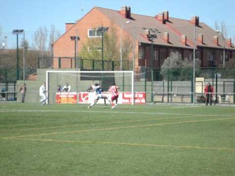 48 Minutos, paradón de David a disparo de Gonzalo (ocasión At. Velilla)