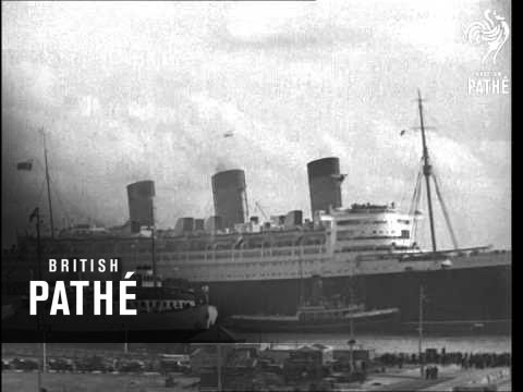 Queen Mary Towed In Dock (1930-1939)