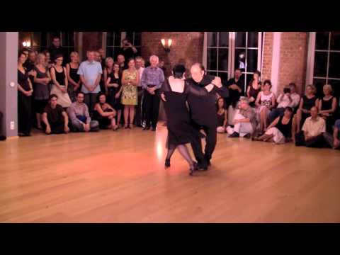 Tango Legende Gloria y Eduardo Arquimbau in Dresden bei "Milonga&Wein" Showtanz 1