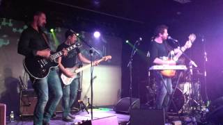 Directo Alis. Material de disección. Sala Kharma. Jáen. 23/03/2013