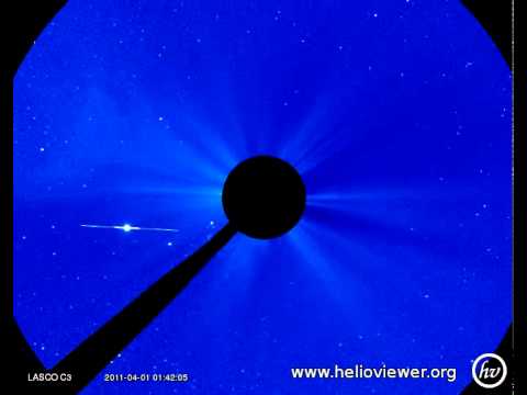 01/04/2011 weird shit flying past the sun