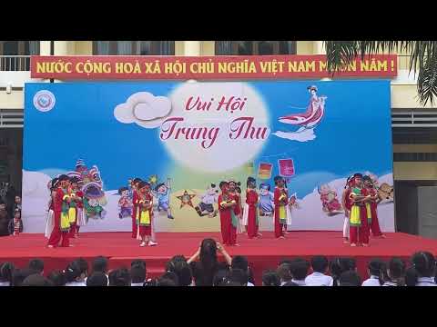Múa: Quán Dốc Cây Đa – Học sinh khối lớp 3 biểu diễn