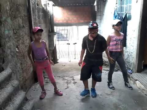 MC Roger e as panicat