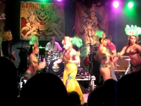 Yard Dogs Road Show - Pineapple Land