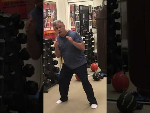 How to Counter Punch – Teddy Atlas Demonstrates Sweet Pea Whittaker Technique | The Fight Tactics