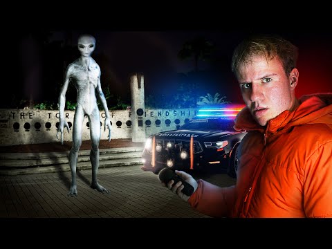 The Strange Night Aliens Came to the Miami Mall...