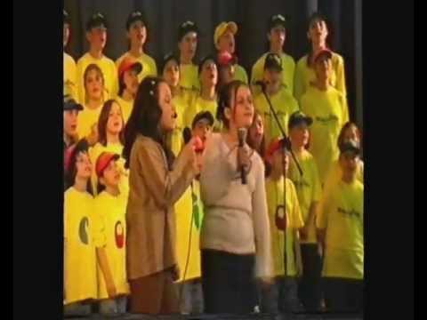 Raspevano Prolece 2003 - Zerina Trtovac i Andrijana Markovic - Dobrodoslica