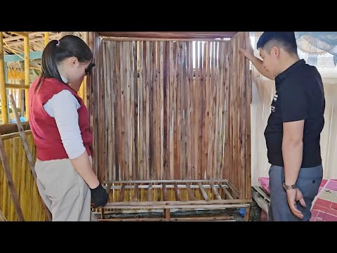 Chức helped Hang design the wooden wardrobe.