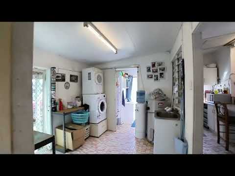 26-28 Beaconsfield Road, Beaconsfield, QLD 4740, 2房, 1浴, House