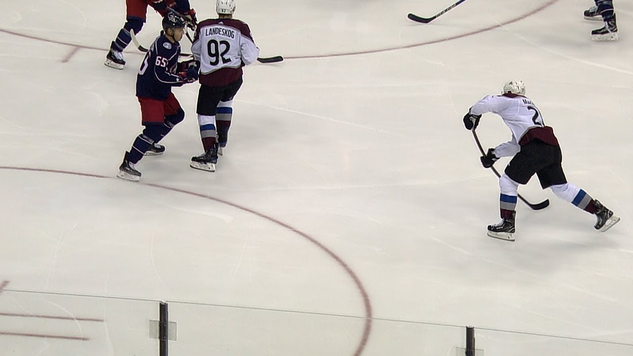 Vidéo: HAHA!!! Nathan MacKinnon a une nouvelle technique!!!!!!