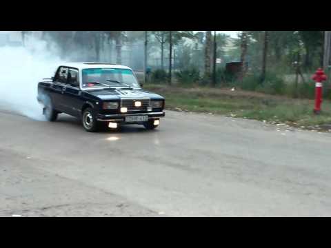 Lada 2107 Burnout