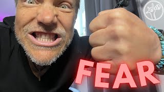 Afraid To Sing In Front Of People? 3 Tips To Conquer FEAR! Monday Mindset Motivation
