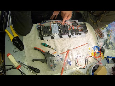 Unimog Camper E009 - Cab 24V and 12V electrics