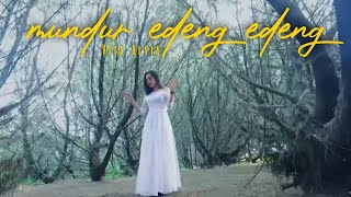 Download lagu Mundur Edeng Edeng - Vita Alvia (   ANEKA SAFARI ) mp3