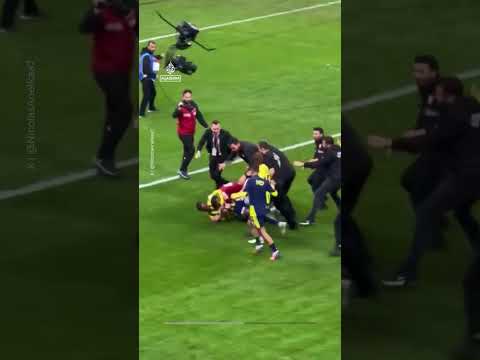 Mass brawl between Galatasaray and Fenerbahce after Istanbul derby