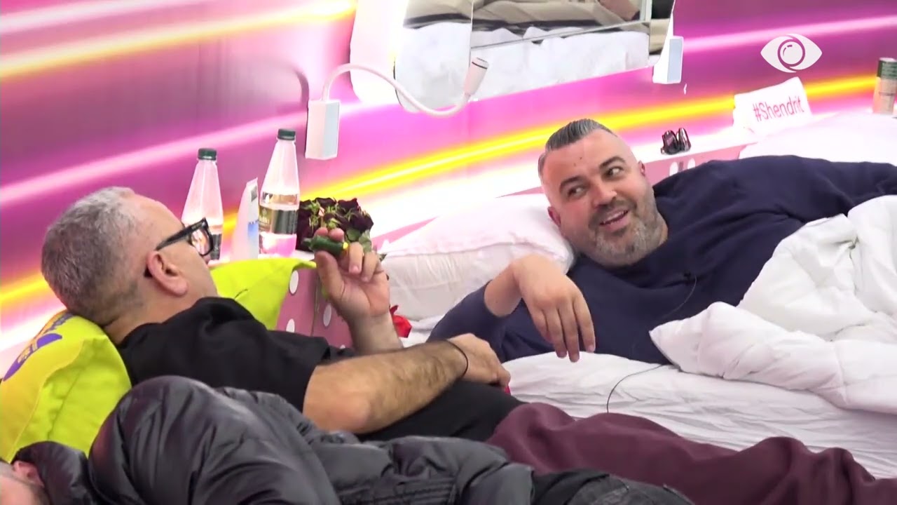 “Ti luan rolin”/ Livia bisedon me Artanin, Rogerti: Harron të dal ndonjëherë