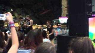 ROOM 94 - Kiss Me Like You Mean It - Thorpe Park (Showcase Live)