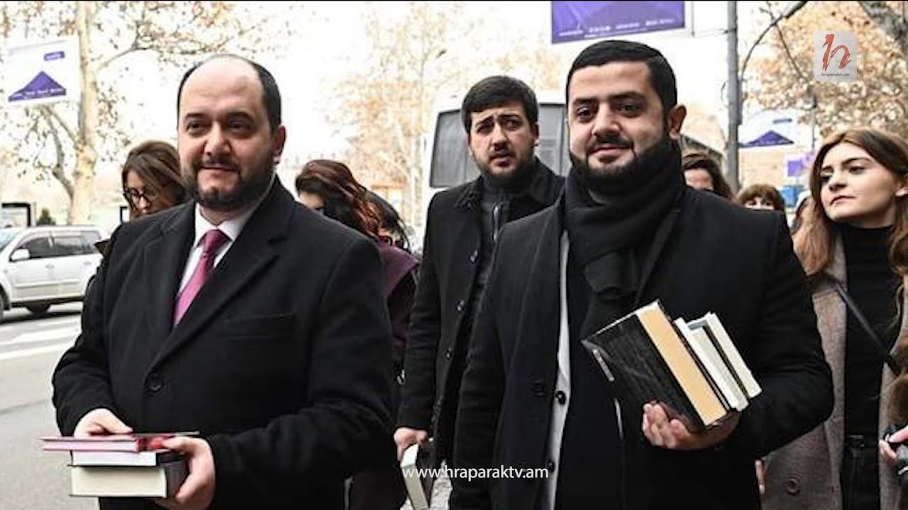 Նկարիչը`Կապանի համայնքապե՞տ