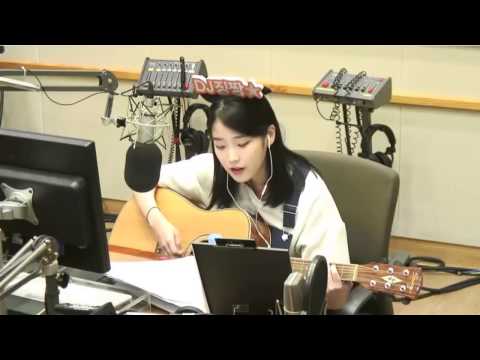 140725 IU (아이유) - The Moon Song (Yoo Inna's Volume Up Radio)