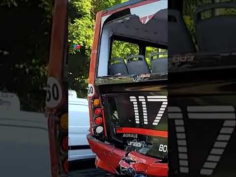 GRAVE ACCIDENTE EN LA GENERAL PAZ I Un camión frigorífico chocó con un colectivo