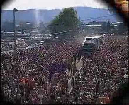 Madwave live @ Street Parade 2001 - Zurich (part 7 of 8)
