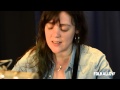 Folk Alley Sessions: Amelia Curran - "Blackbird on Fire"