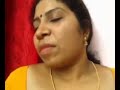 HOT INDIAN AUNTY SHOWS CLEAVAGE HOT FACE EXPRESSION CLOSEUP VIDEO HOT MATURE AUNTY CLEAVAGE HOT